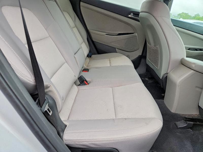 2018 HYUNDAI TUCSON SEL 11