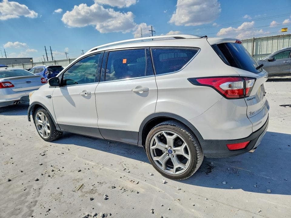 2017 FORD ESCAPE TITANIUM 2