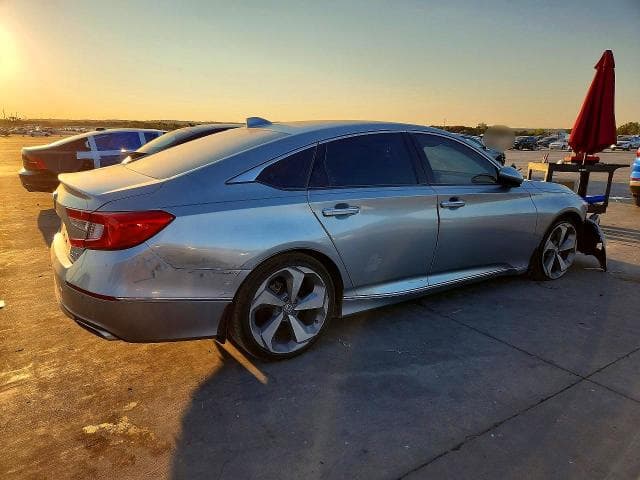 2019 HONDA ACCORD TOURING 3