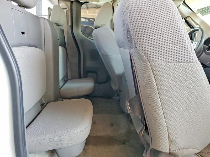 2017 NISSAN FRONTIER S 10