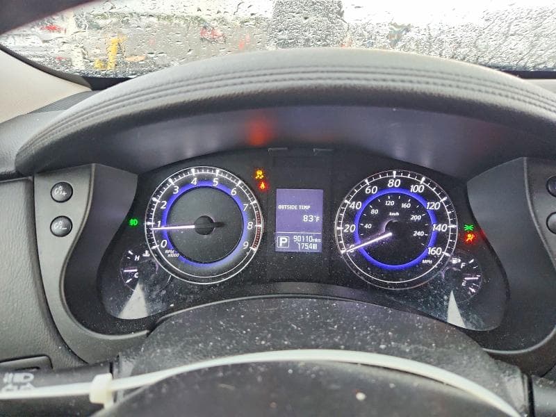 2017 INFINITI QX50 BASE 9