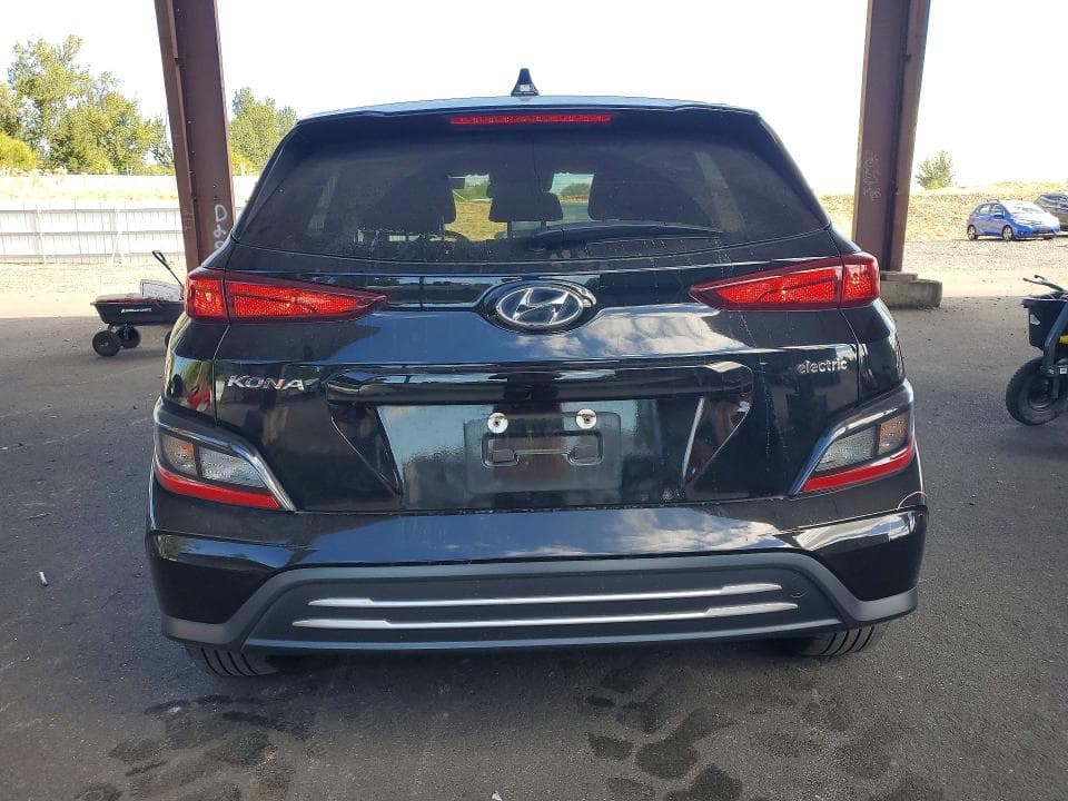 2023 HYUNDAI KONA SE 6