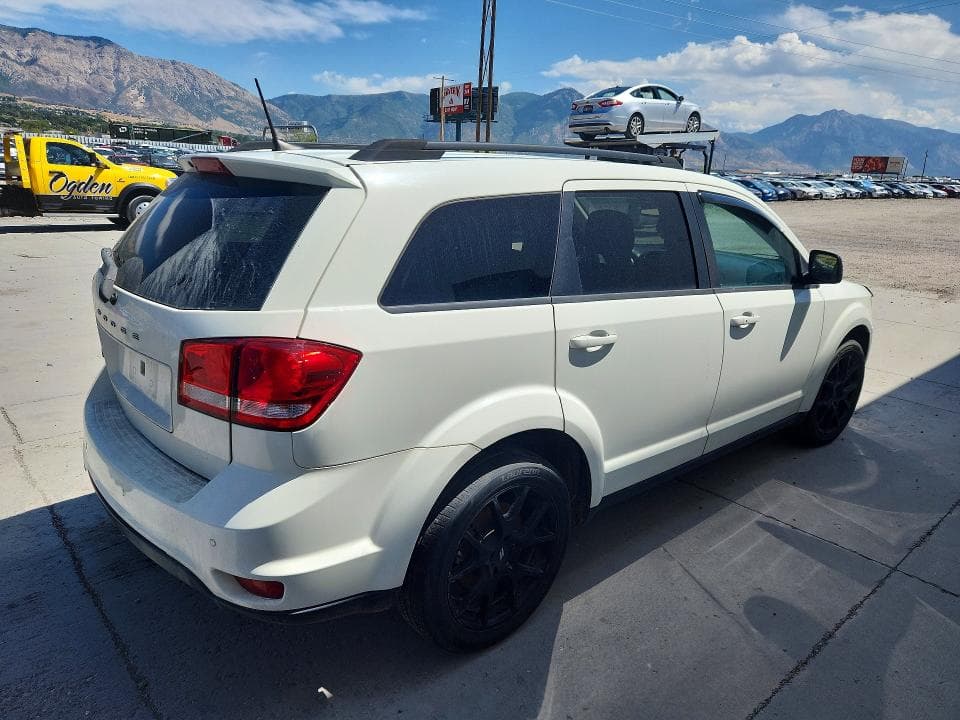 2019 DODGE JOURNEY SE 3