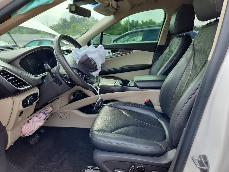 2019 LINCOLN NAUTILUS RESERVE 7