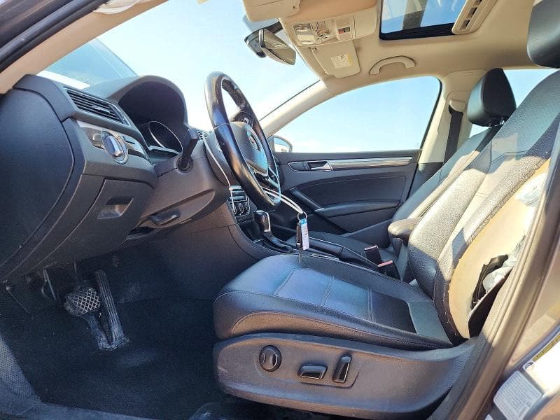 2017 VOLKSWAGEN PASSAT SE 7