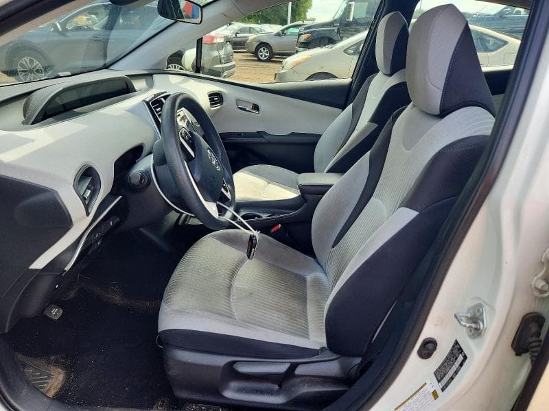 2017 TOYOTA PRIUS TWO 7