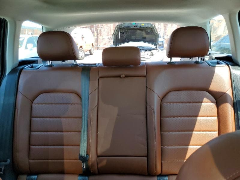 2019 VOLKSWAGEN GOLF ALLTRACK S 10