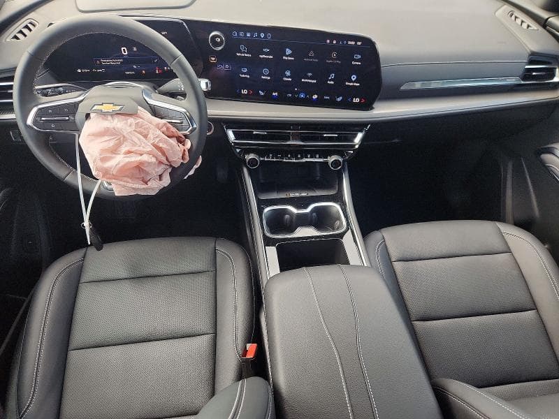2026 CHEVROLET TRAVERSE LT 8