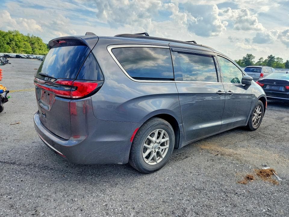2022 CHRYSLER PACIFICA TOURING L 3