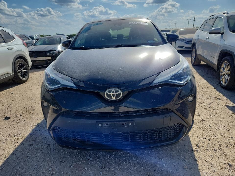 2020 TOYOTA C-HR LIMITED 5