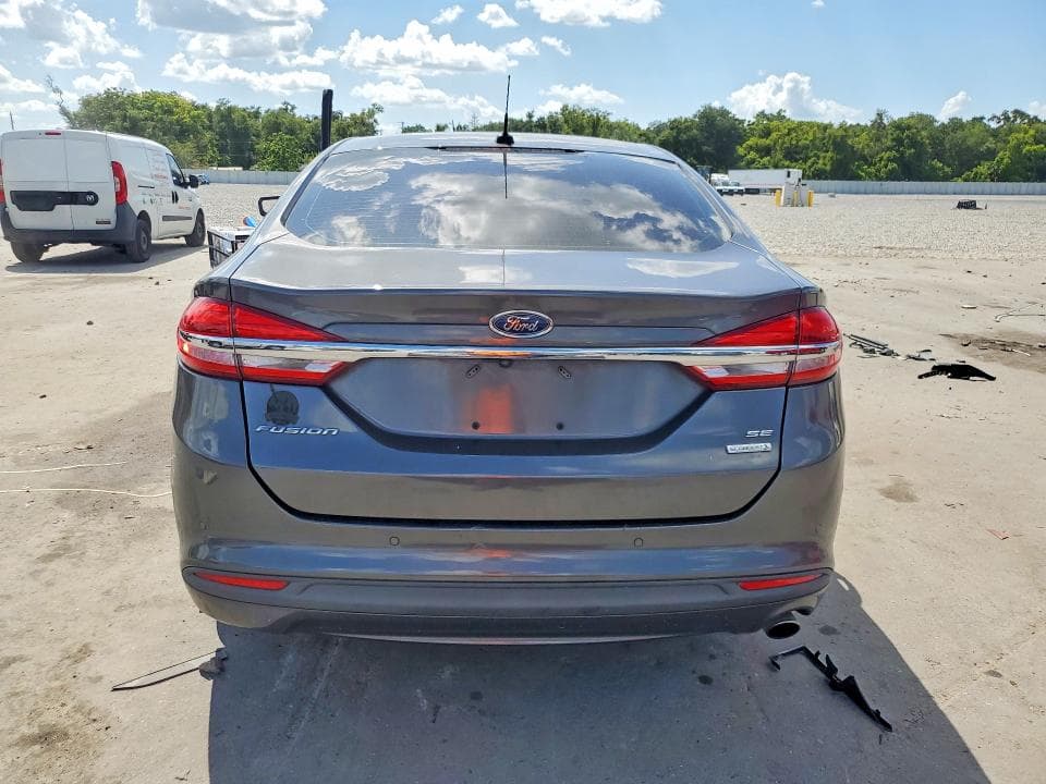 2018 FORD FUSION SE 6