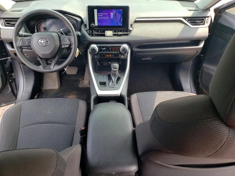 2023 TOYOTA RAV4 LE 8