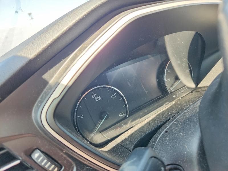 2021 FORD ESCAPE SEL 9