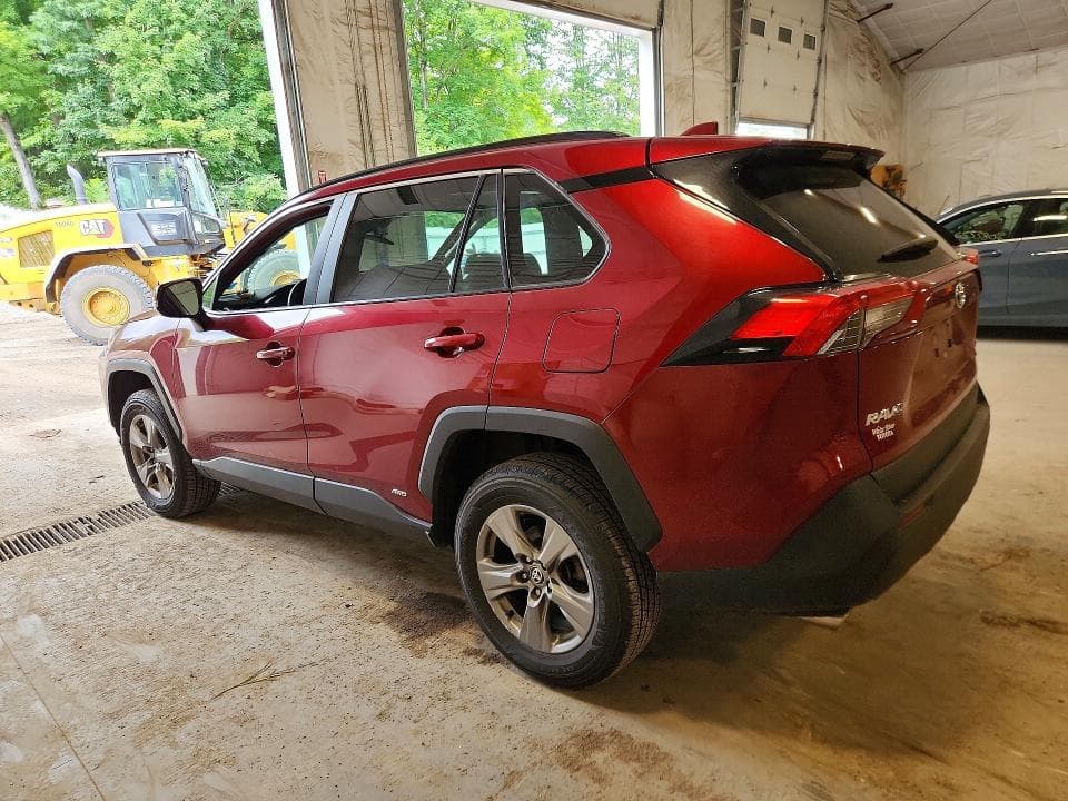 2024 TOYOTA RAV4 HYBRID XLE 2
