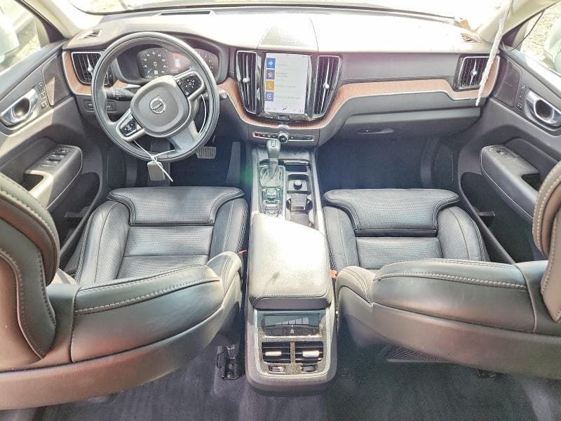 2020 VOLVO XC60 T5 INSCRIPTION 8