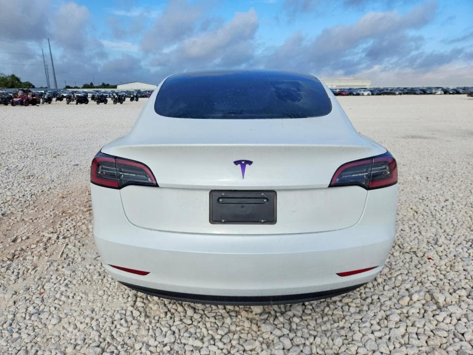 2023 TESLA MODEL 3 6