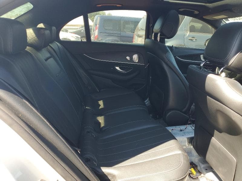 2017 MERCEDES-BENZ E 300 4MATIC 10