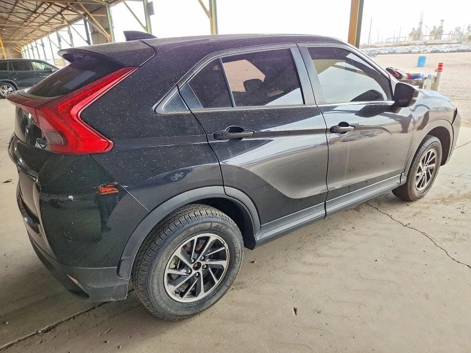 2020 MITSUBISHI ECLIPSE CROSS ES 3