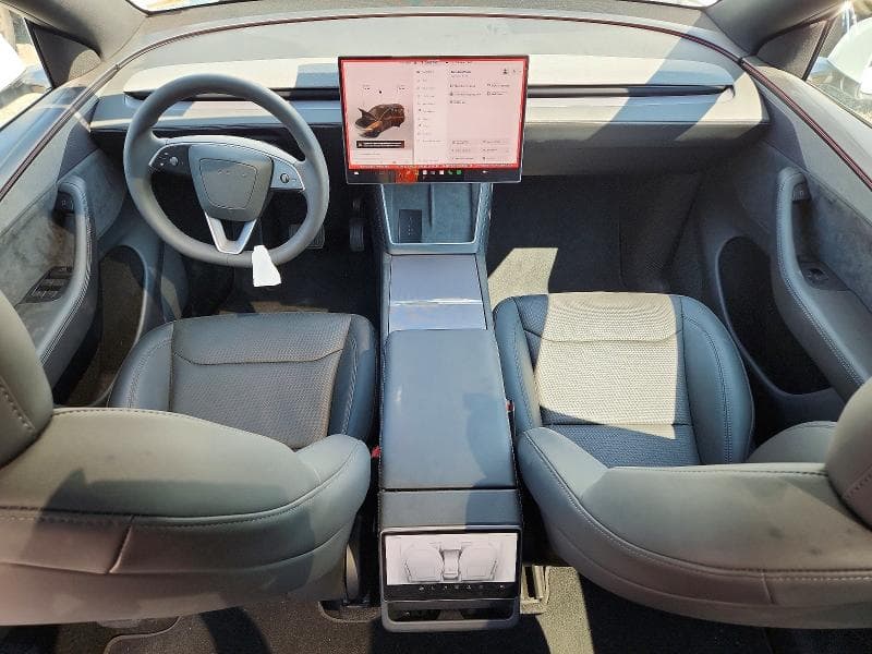 2026 TESLA MODEL Y 8