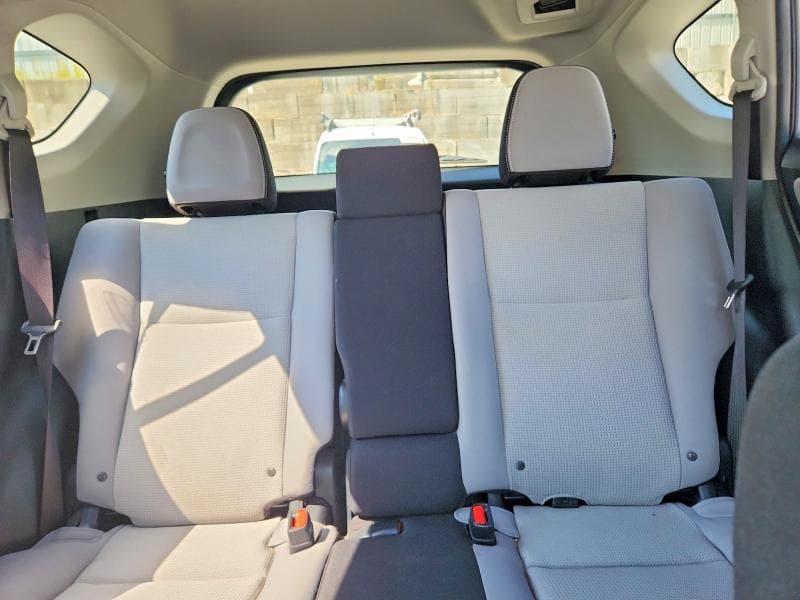 2018 TOYOTA RAV4 XLE 10
