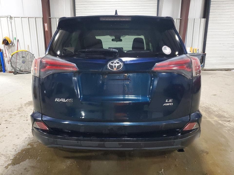 2018 TOYOTA RAV4 LE 6