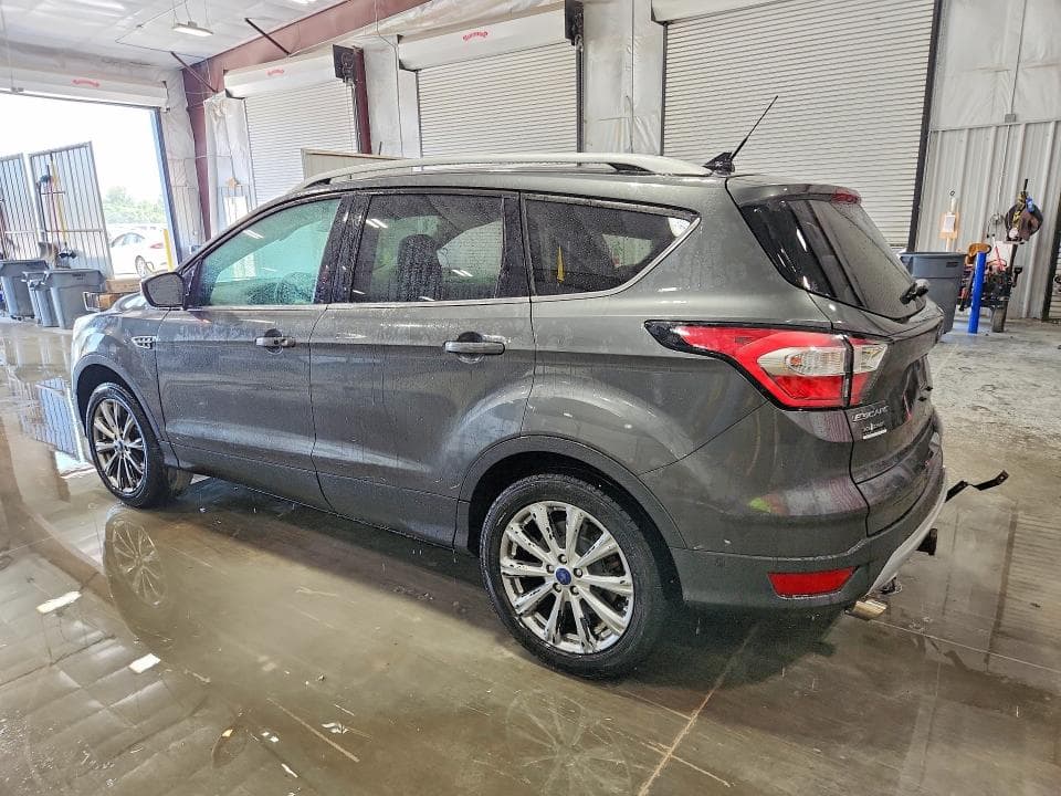 2018 FORD ESCAPE TITANIUM 2