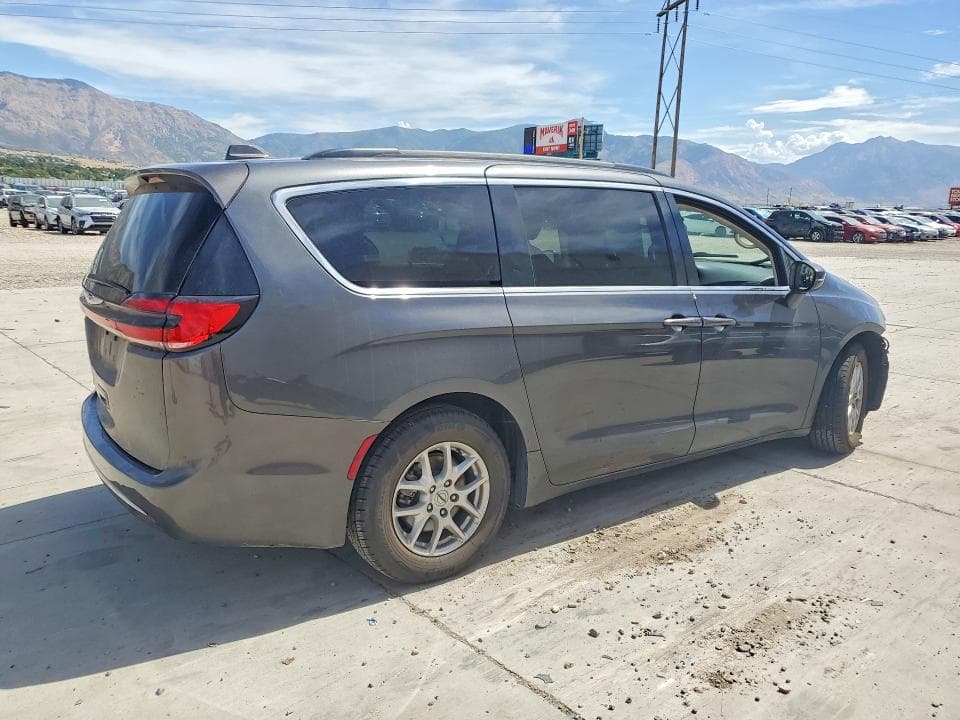 2022 CHRYSLER PACIFICA TOURING L 3