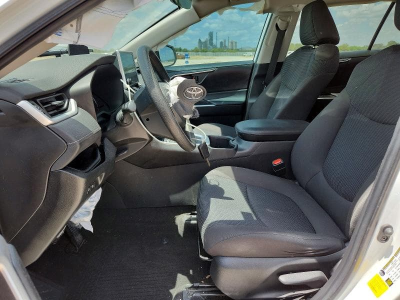 2023 TOYOTA RAV4 LE 7