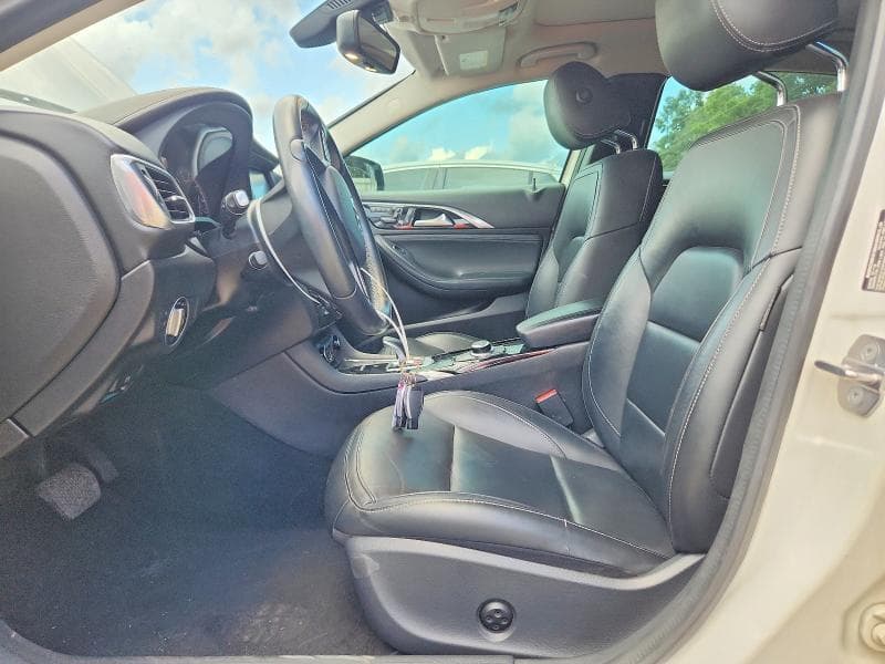 2018 INFINITI QX30 ESSENTIAL 7