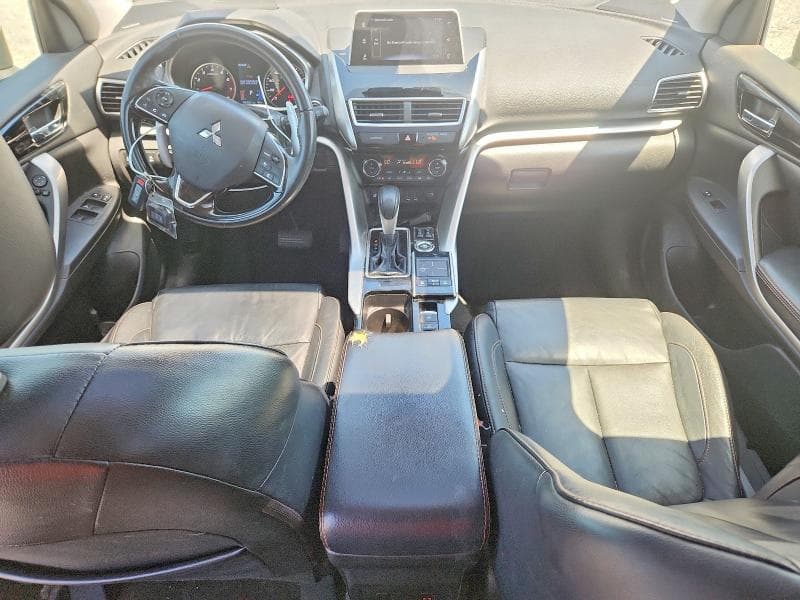 2018 MITSUBISHI ECLIPSE CROSS SE 8