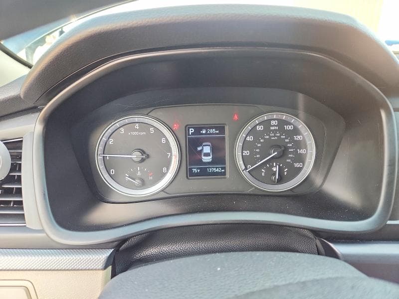 2018 HYUNDAI SONATA SE 9