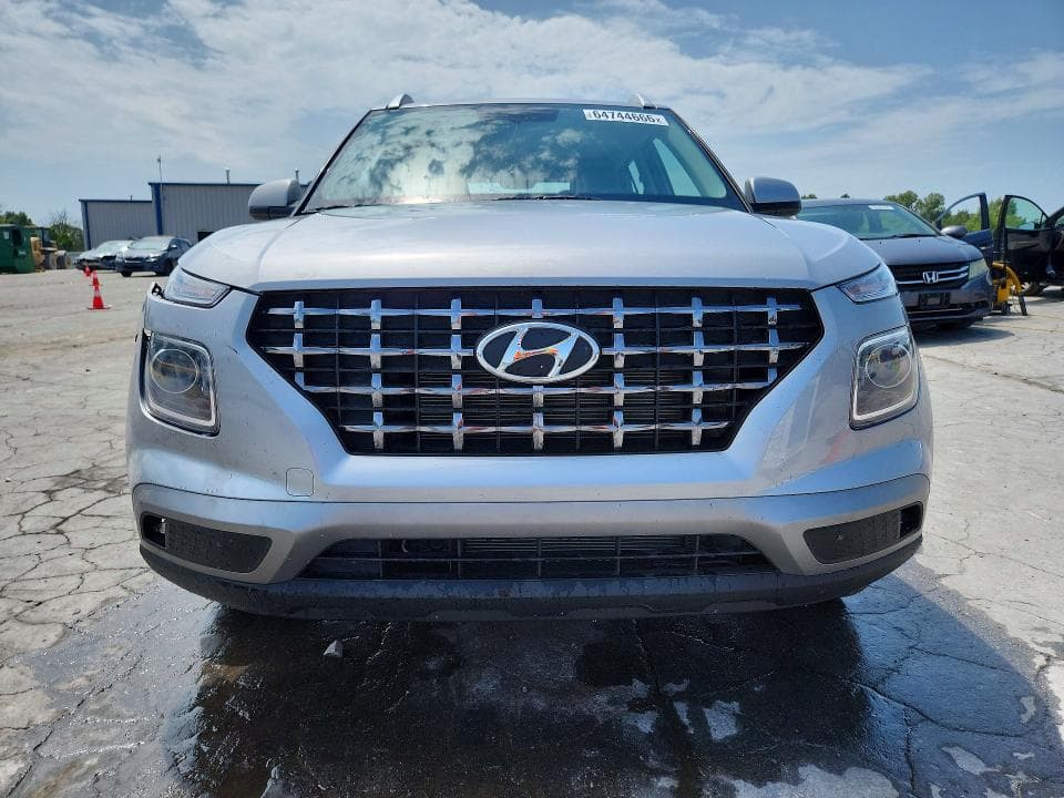2026 HYUNDAI VENUE SEL 5