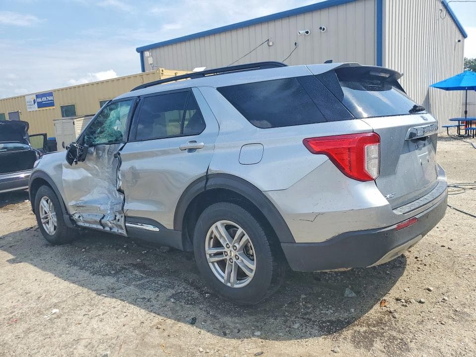 2023 FORD EXPLORER XLT 2
