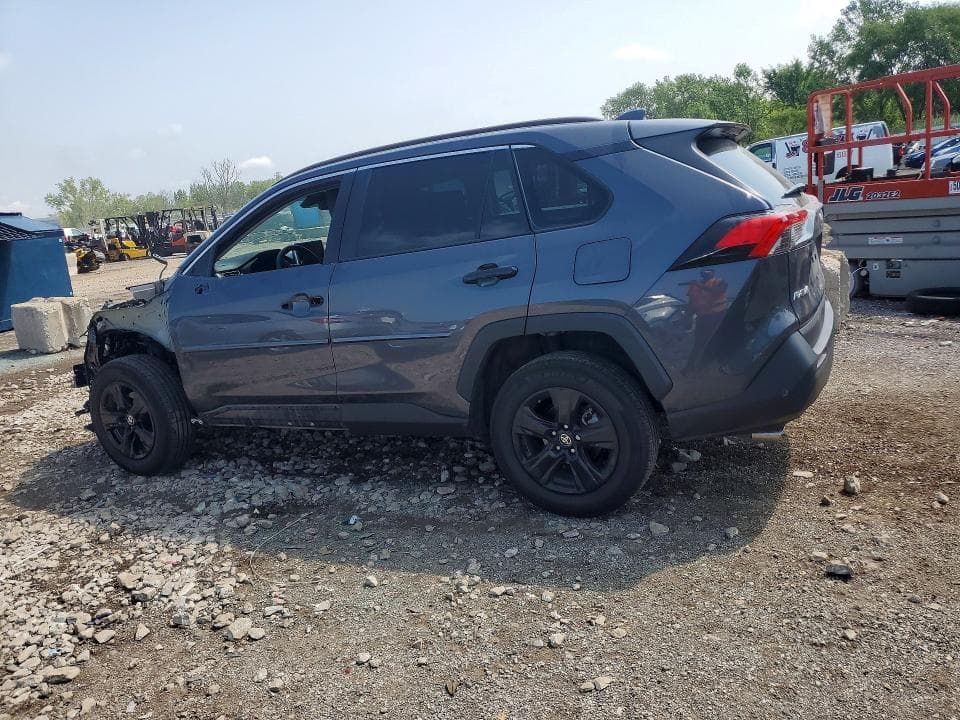 2025 TOYOTA RAV4 XLE 2