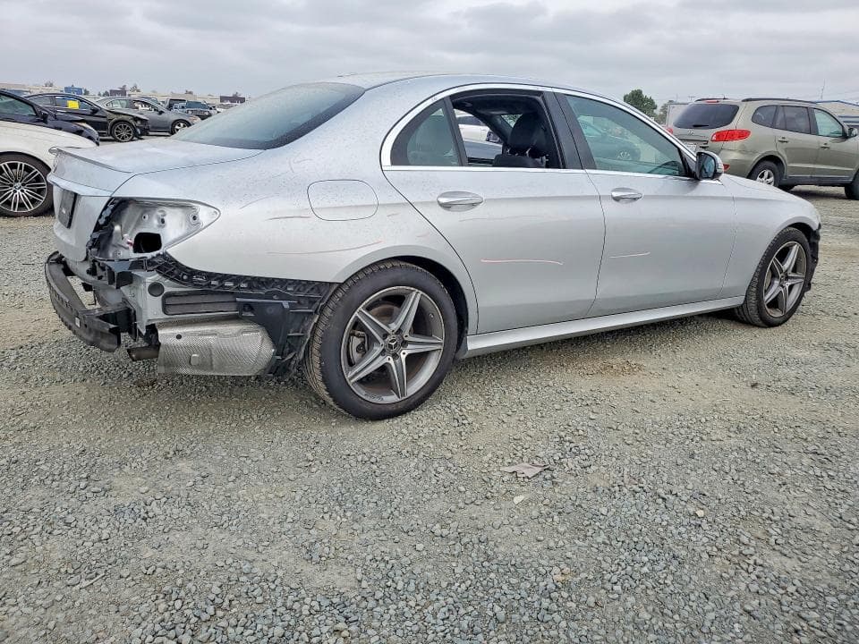 2019 MERCEDES-BENZ E 300 3