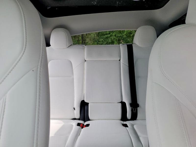 2025 TESLA MODEL Y 10