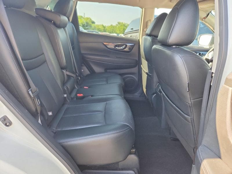 2019 NISSAN ROGUE SL 11