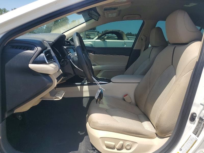 2018 TOYOTA CAMRY LE 7