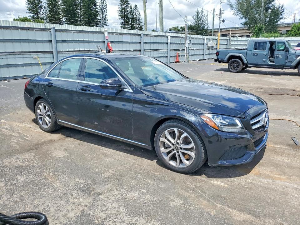 2018 MERCEDES-BENZ C 300 4