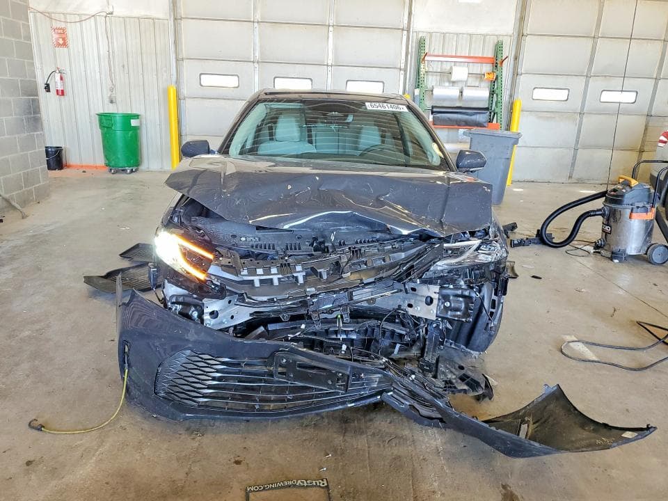 2026 TOYOTA CAMRY XLE 5