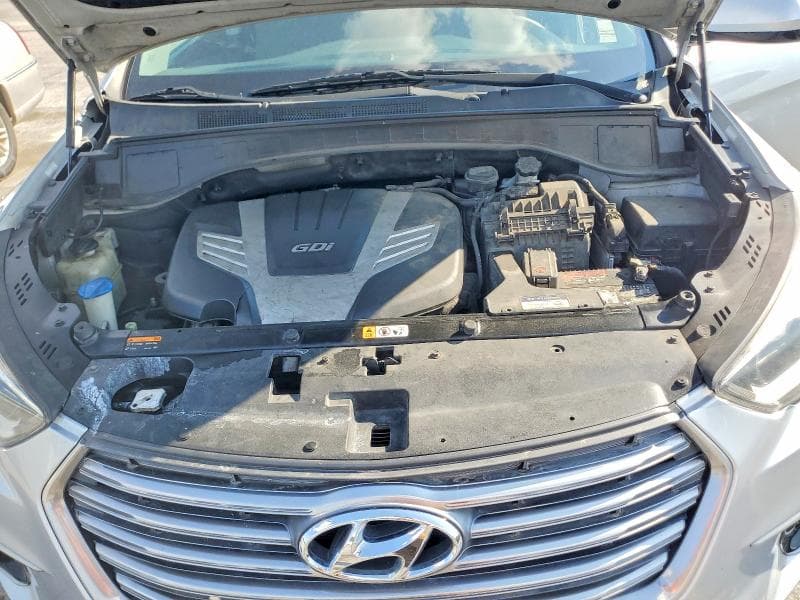 2017 HYUNDAI SANTA FE SE 12