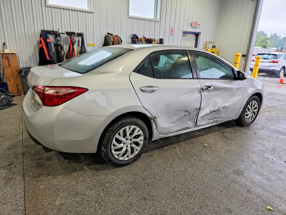 2018 TOYOTA COROLLA LE 3