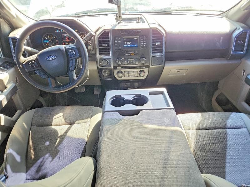 2017 FORD F150 SUPERCREW 8