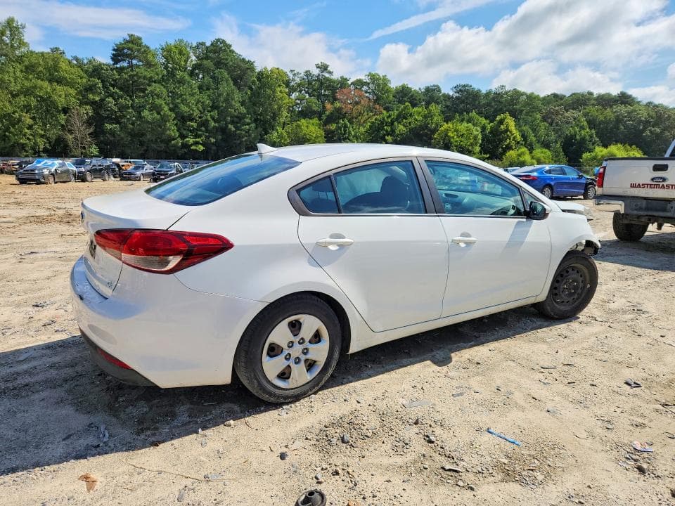 2017 KIA FORTE LX 3