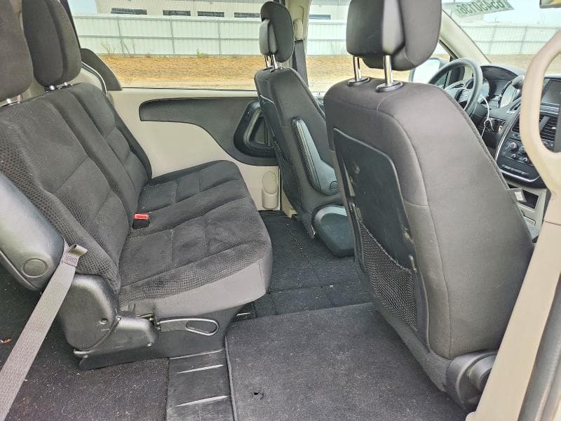 2019 DODGE GRAND CARAVAN SE 11