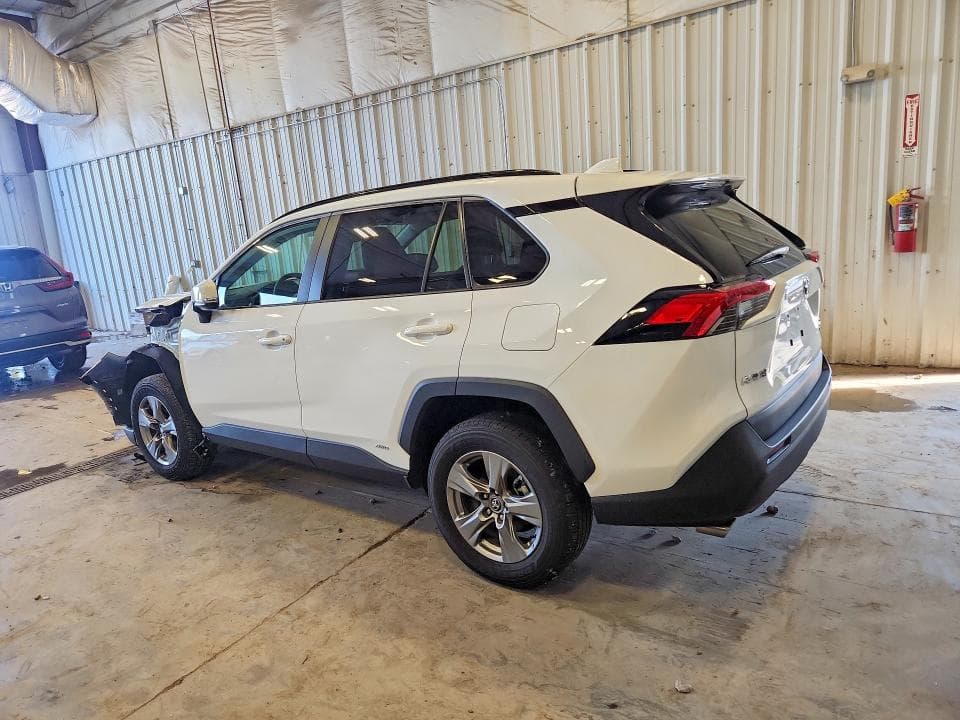 2025 TOYOTA RAV4 HYBRID XLE 2