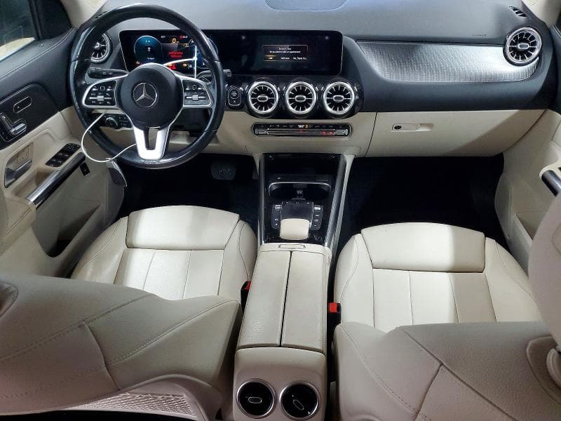 2021 MERCEDES-BENZ GLA 250 4MATIC 8