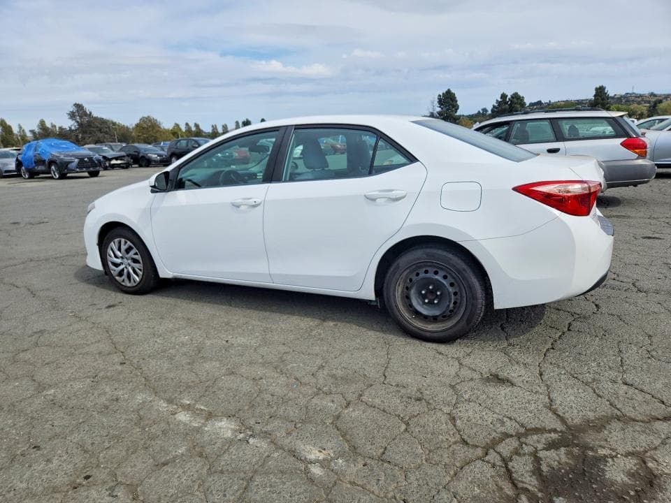 2018 TOYOTA COROLLA LE 2