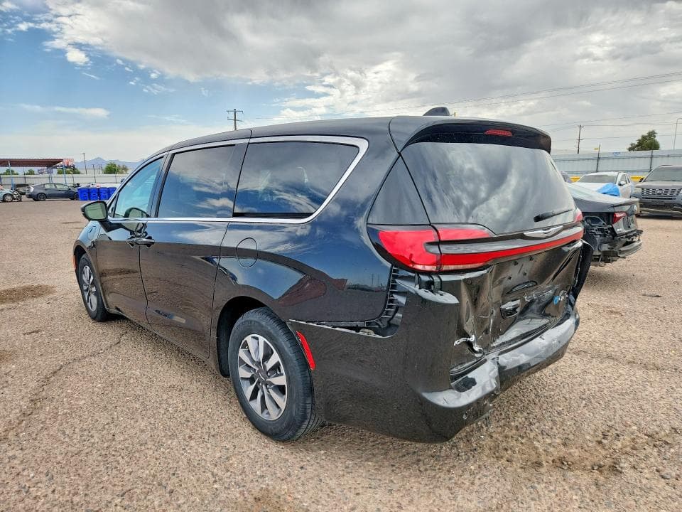 2023 CHRYSLER PACIFICA HYBRID TOURING L 2