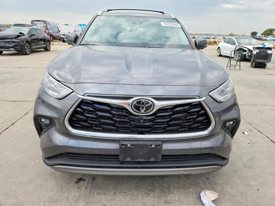 2025 TOYOTA HIGHLANDER PLATINUM 5